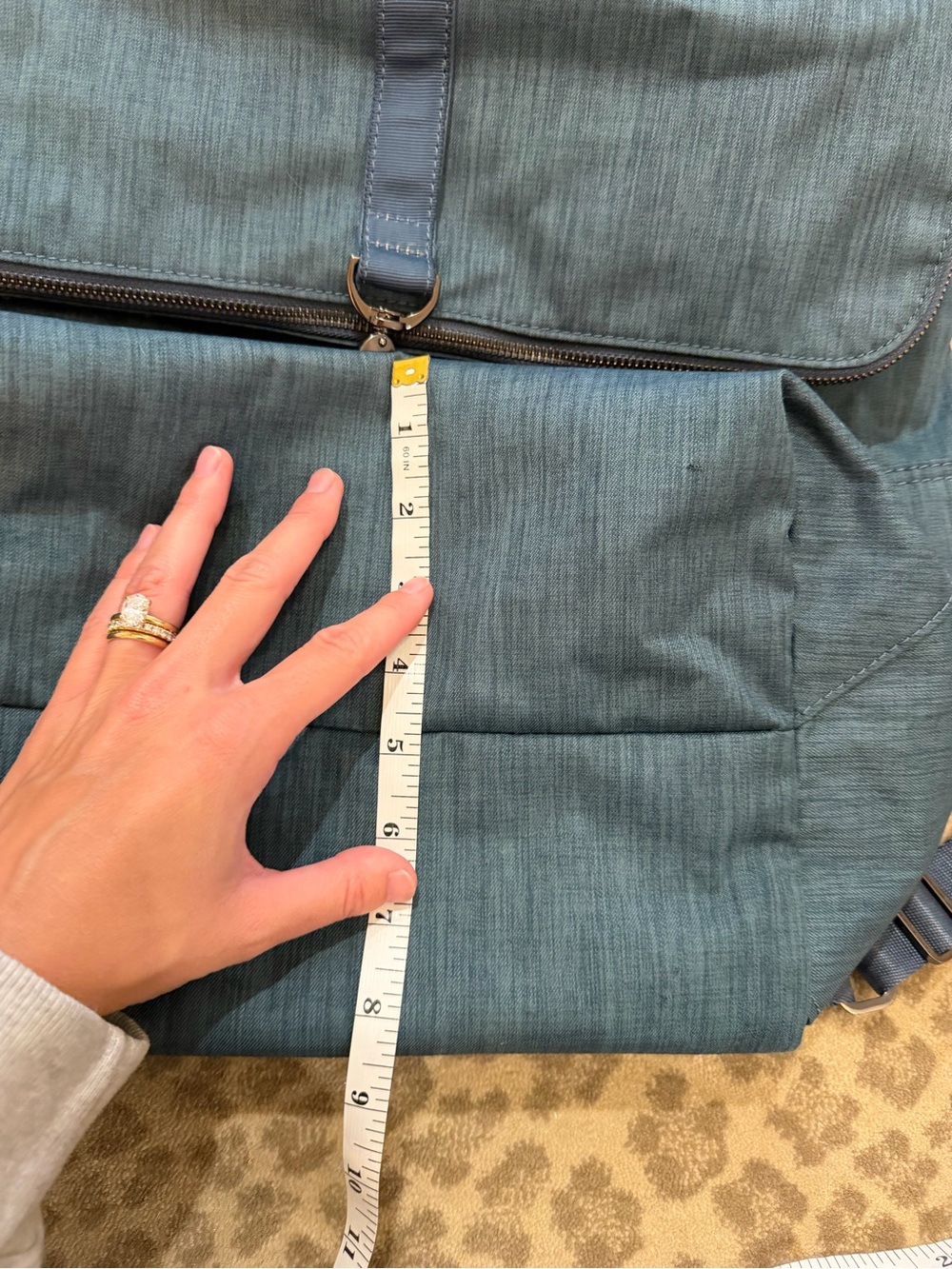 Lululemon Rise and Shine Backpack - Picture 4 of 10